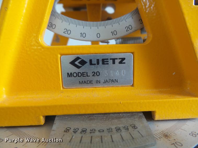 image for item DM9932 Surveying equipment