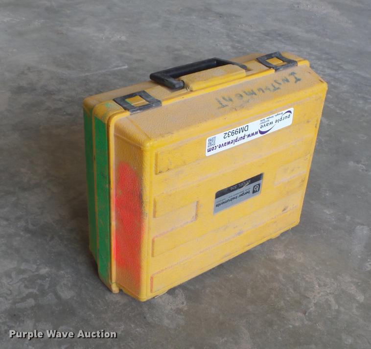 image for item DM9932 Surveying equipment