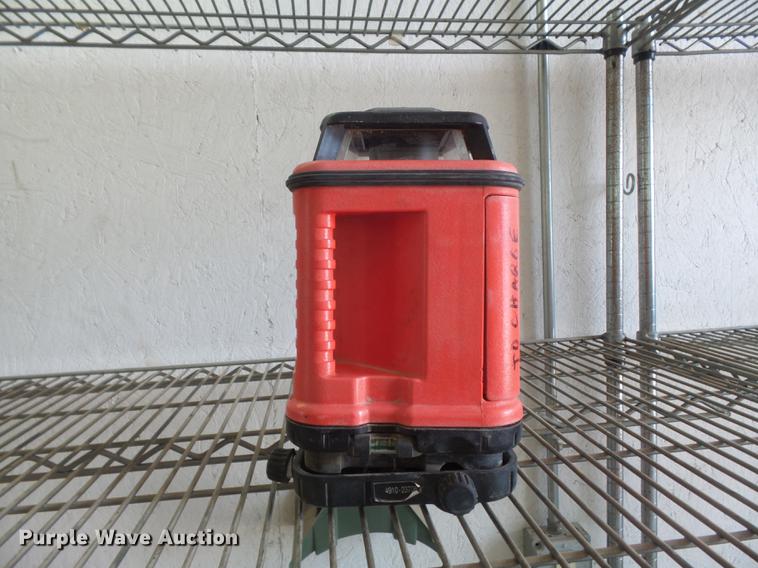 image for item DM9932 Surveying equipment