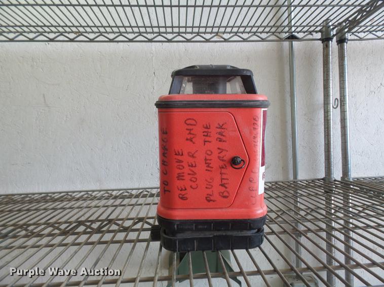 image for item DM9932 Surveying equipment