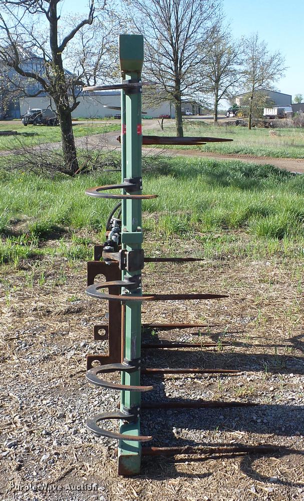 image for item AR9479 Miller bale handler