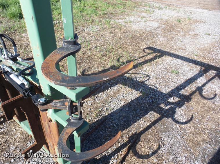 image for item AR9479 Miller bale handler