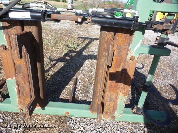 image for item AR9479 Miller bale handler