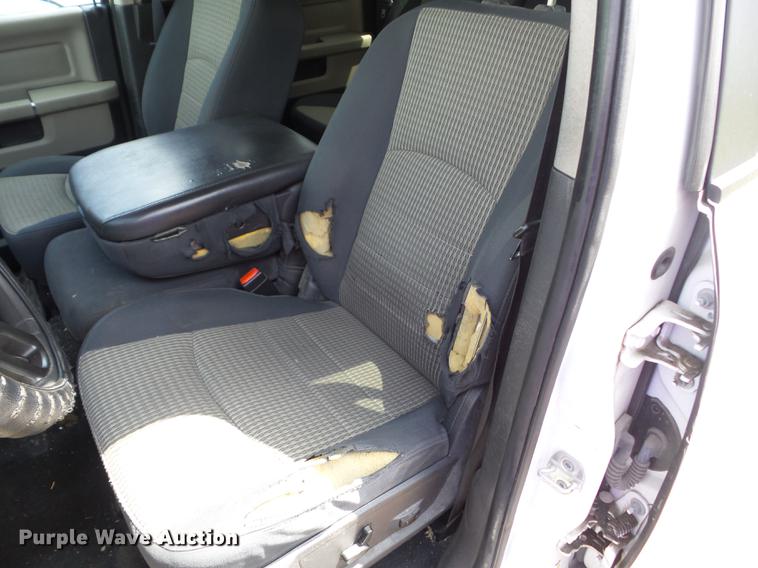 image for item AY9502 2012 Dodge Ram 1500 Quad Cab pickup truck