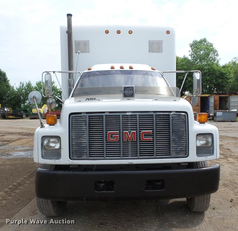 image for item BI9500 1994 GMC TopKick LoPro box truck