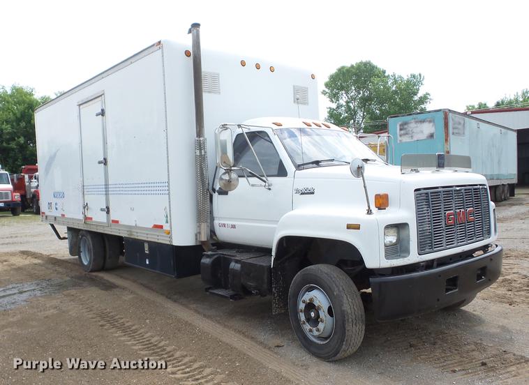 image for item BI9500 1994 GMC TopKick LoPro box truck