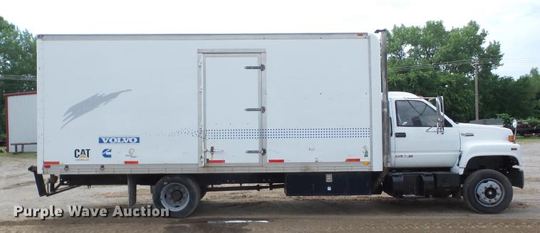 image for item BI9500 1994 GMC TopKick LoPro box truck