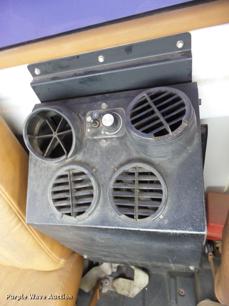 image for item BI9500 1994 GMC TopKick LoPro box truck