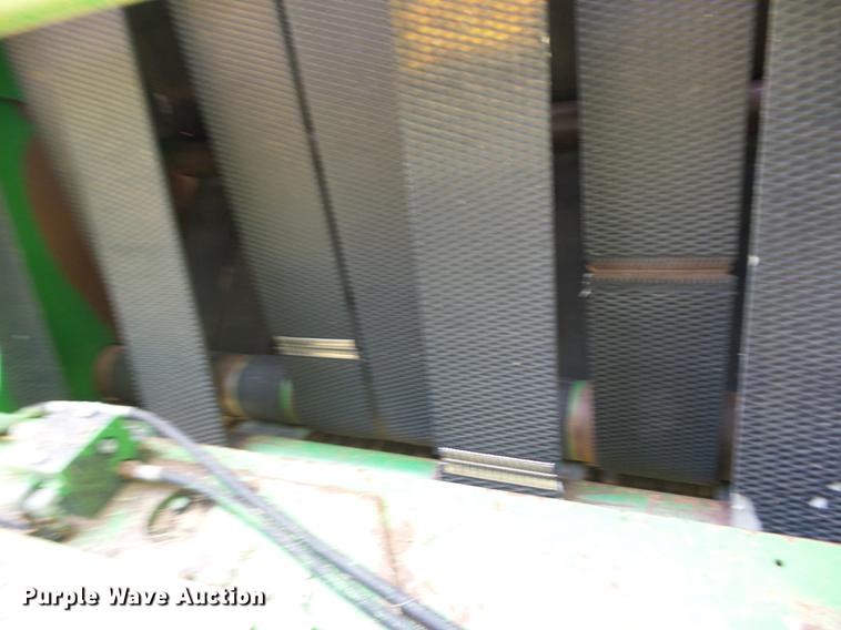 image for item BI9505 John Deere 375 round baler