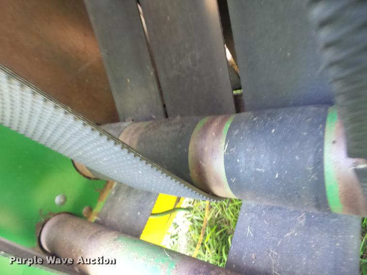 image for item BI9505 John Deere 375 round baler