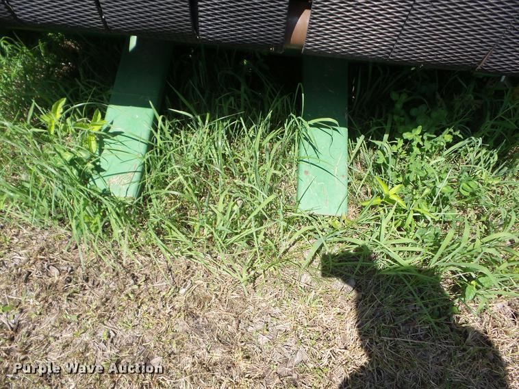 image for item BI9505 John Deere 375 round baler