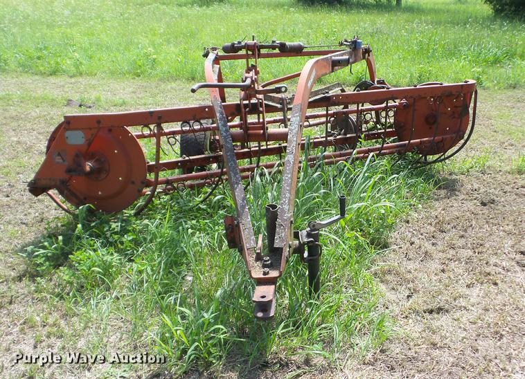 image for item BI9507 Allis Chalmers hay rake