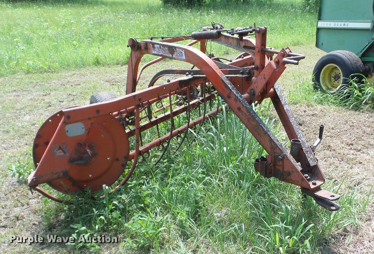image for item BI9507 Allis Chalmers hay rake