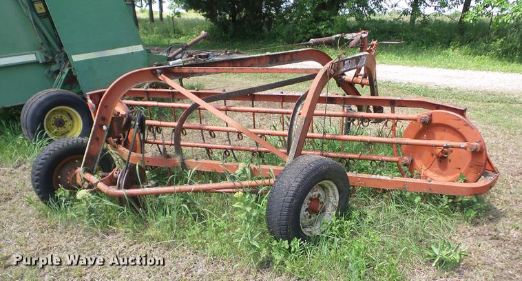image for item BI9507 Allis Chalmers hay rake
