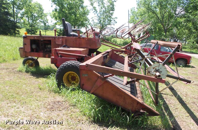 image for item BI9512 Massey Ferguson 655 Hydro windrower