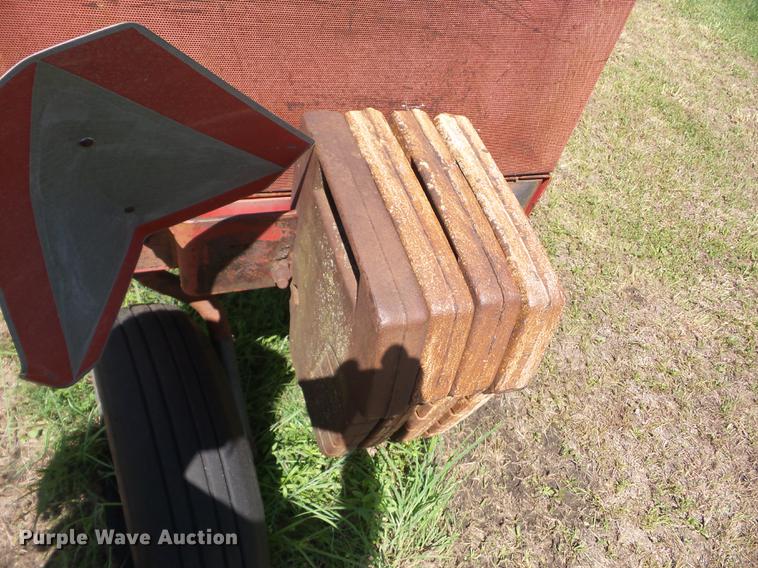 image for item BI9512 Massey Ferguson 655 Hydro windrower