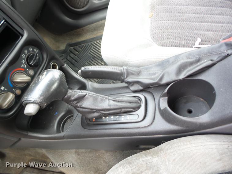 image for item BI9520 2004 Pontiac Grand Am GT