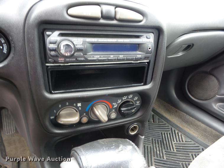 image for item BI9520 2004 Pontiac Grand Am GT