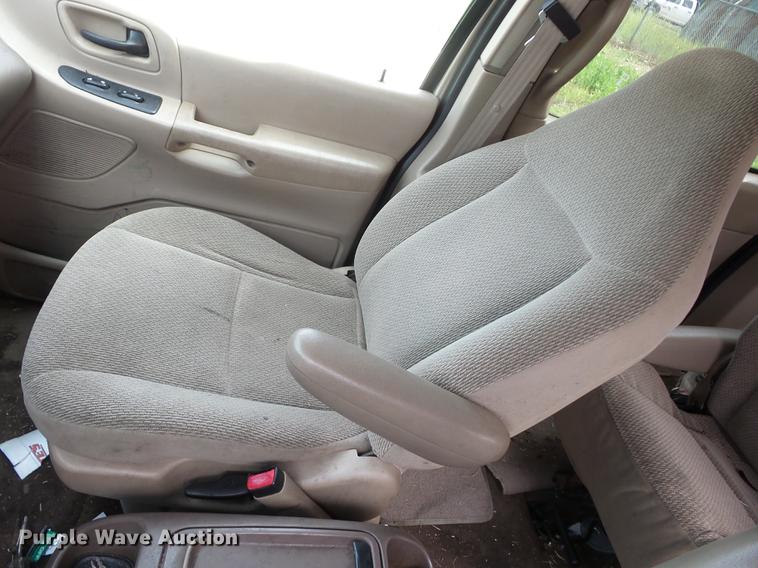 image for item BI9521 2000 Ford Windstar van