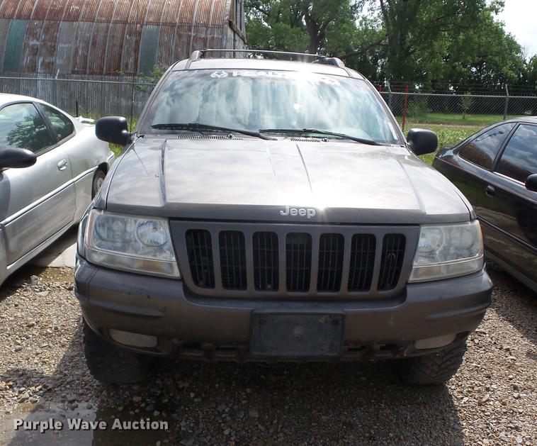image for item BI9688 2000 Jeep Grand Cherokee SUV