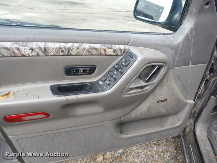 image for item BI9688 2000 Jeep Grand Cherokee SUV