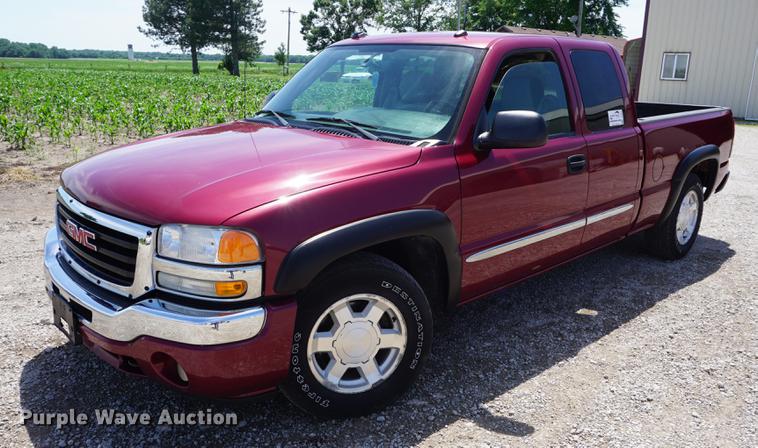 image for item DB6023 2005 GMC Sierra 1500 Ext. Cab pickup truck