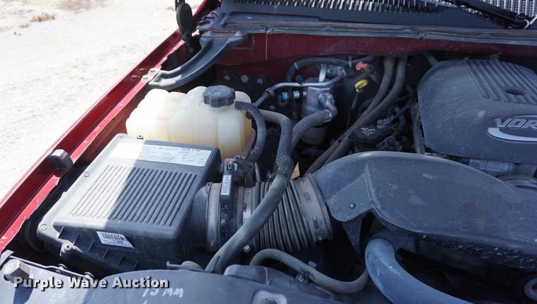 image for item DB6023 2005 GMC Sierra 1500 Ext. Cab pickup truck