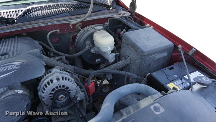 image for item DB6023 2005 GMC Sierra 1500 Ext. Cab pickup truck