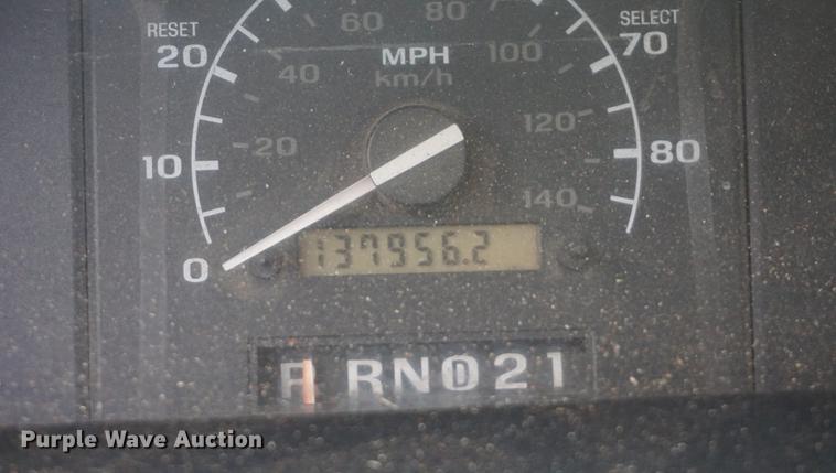 image for item DB6032 1995 Ford F450 truck cab and chassis