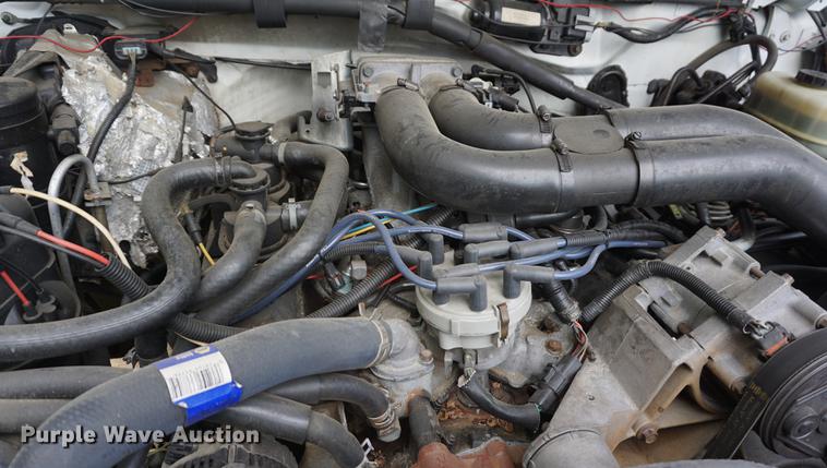 image for item DB6032 1995 Ford F450 truck cab and chassis