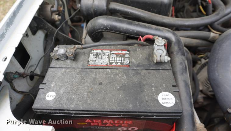 image for item DB6032 1995 Ford F450 truck cab and chassis