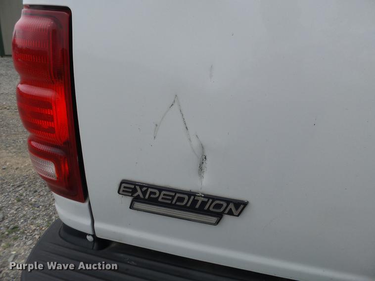 image for item DB7125 2001 Ford Expedition SUV
