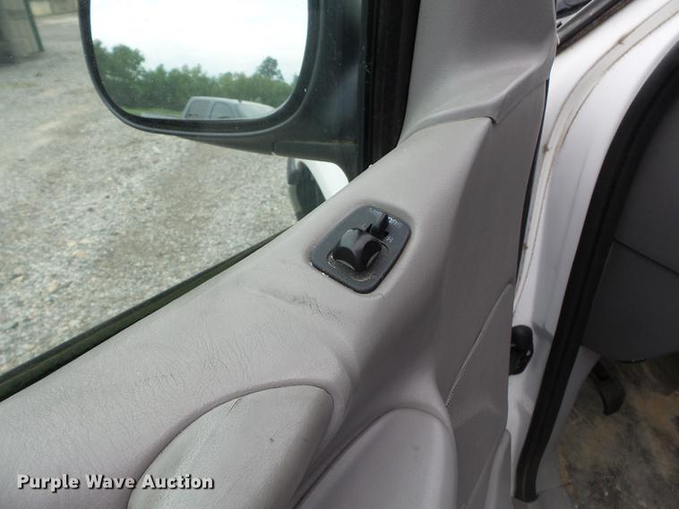 image for item DB7125 2001 Ford Expedition SUV