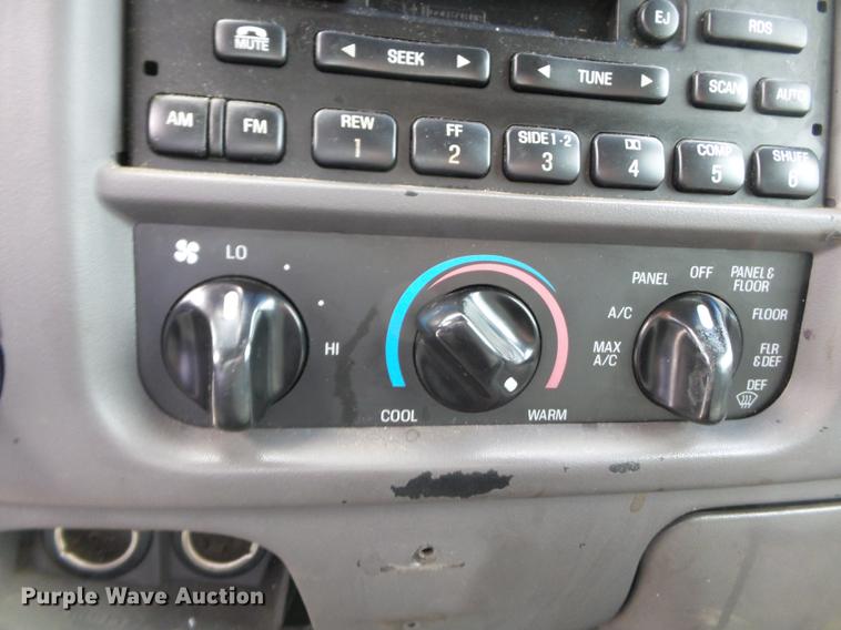 image for item DB7125 2001 Ford Expedition SUV