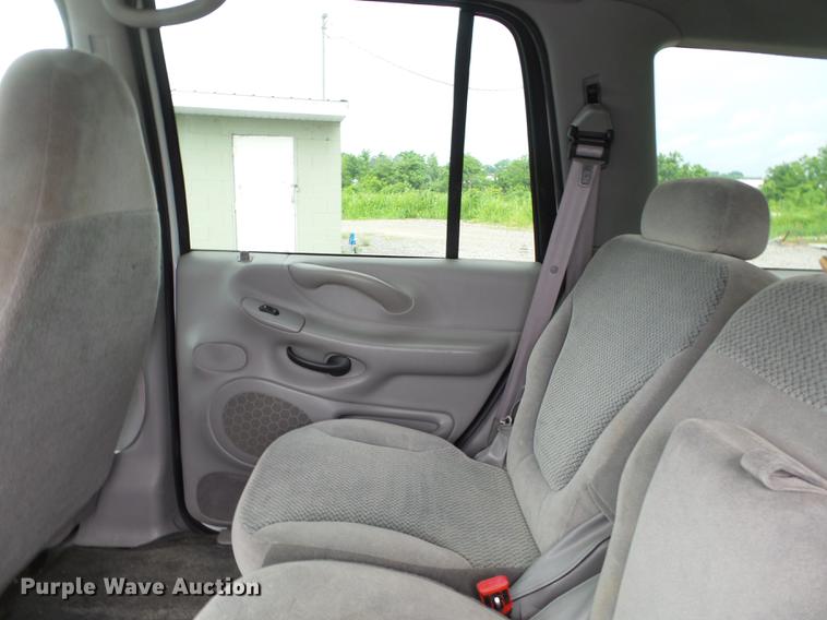 image for item DB7125 2001 Ford Expedition SUV