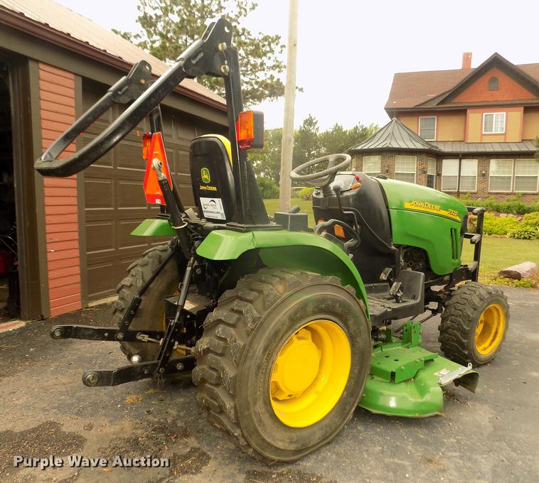 image for item DB8730 2006 John Deere 2320 MFWD tractor