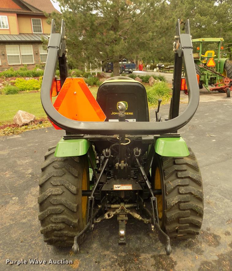 image for item DB8730 2006 John Deere 2320 MFWD tractor