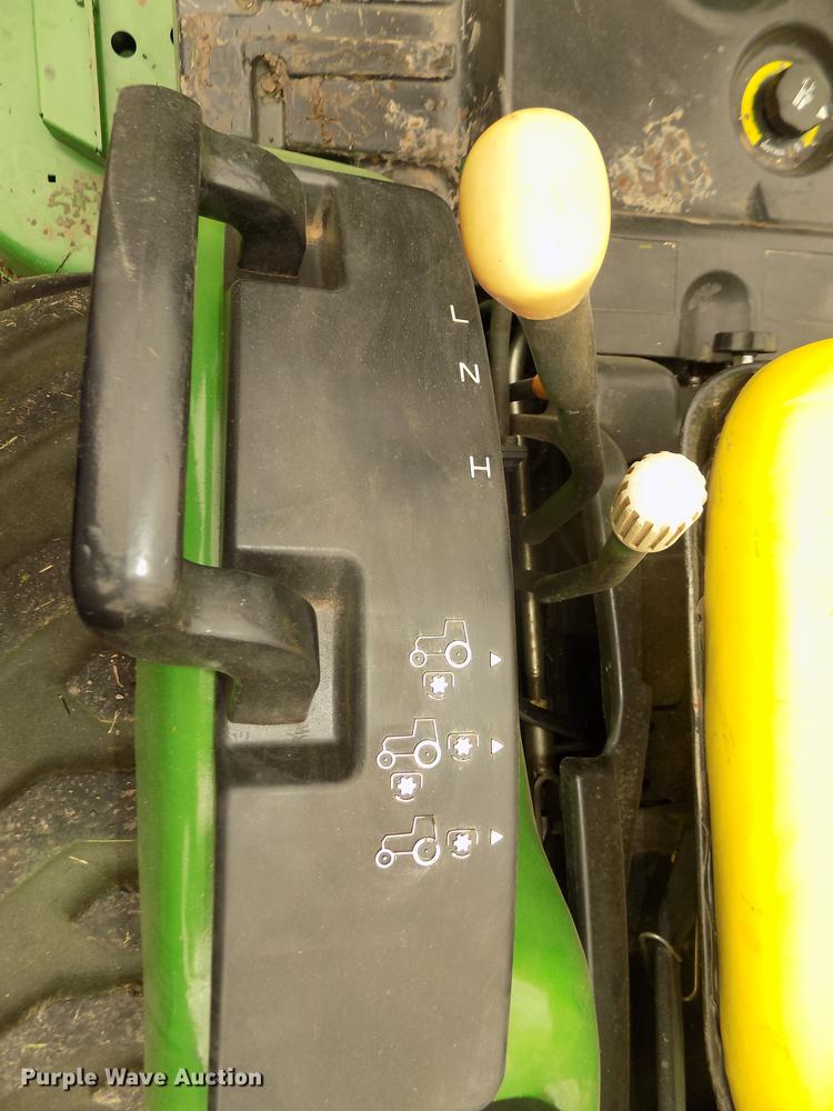 image for item DB8730 2006 John Deere 2320 MFWD tractor