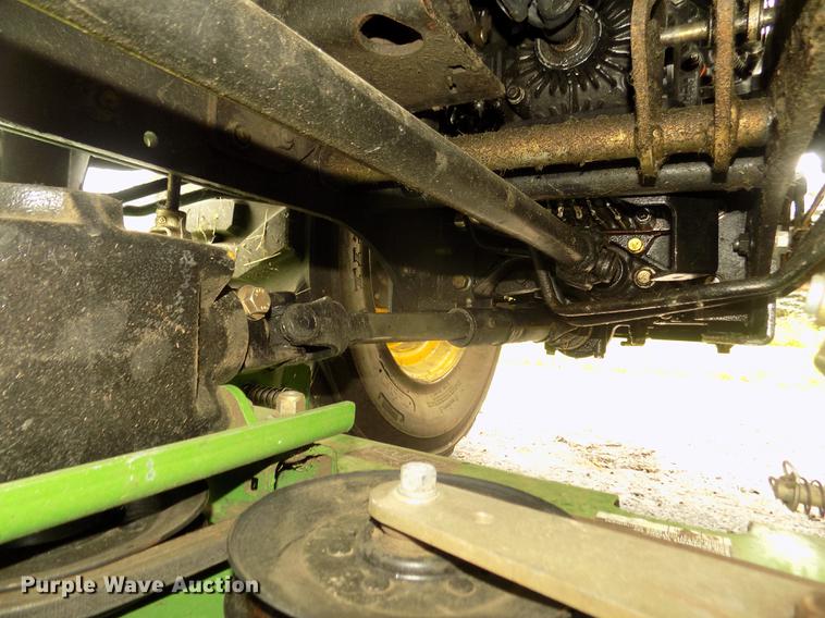 image for item DB8730 2006 John Deere 2320 MFWD tractor