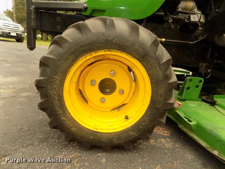 image for item DB8730 2006 John Deere 2320 MFWD tractor