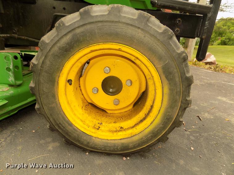 image for item DB8730 2006 John Deere 2320 MFWD tractor