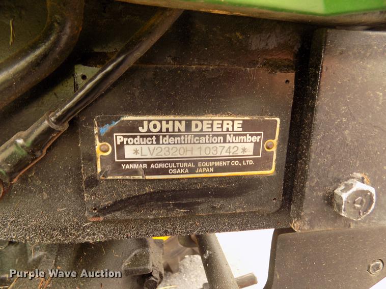 image for item DB8730 2006 John Deere 2320 MFWD tractor