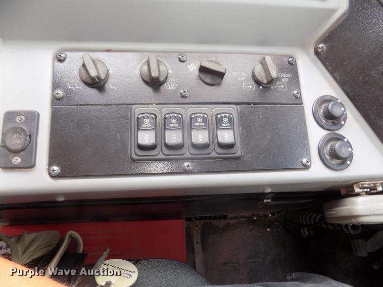 image for item DB8733 2009 Blue Bird Vision CV3011S school bus