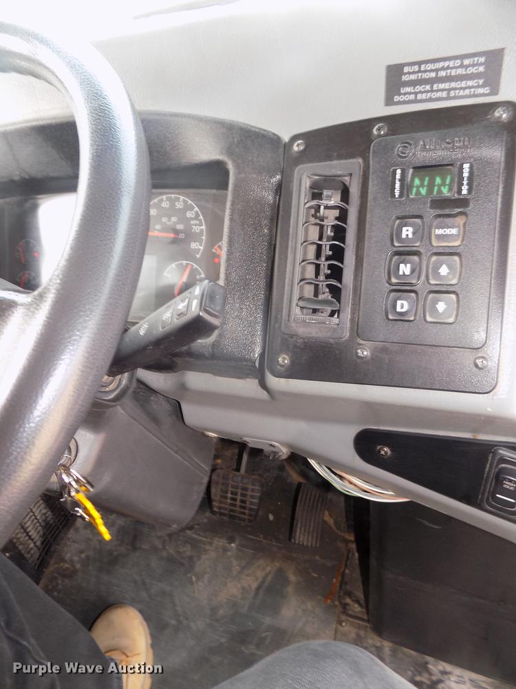 image for item DB8733 2009 Blue Bird Vision CV3011S school bus