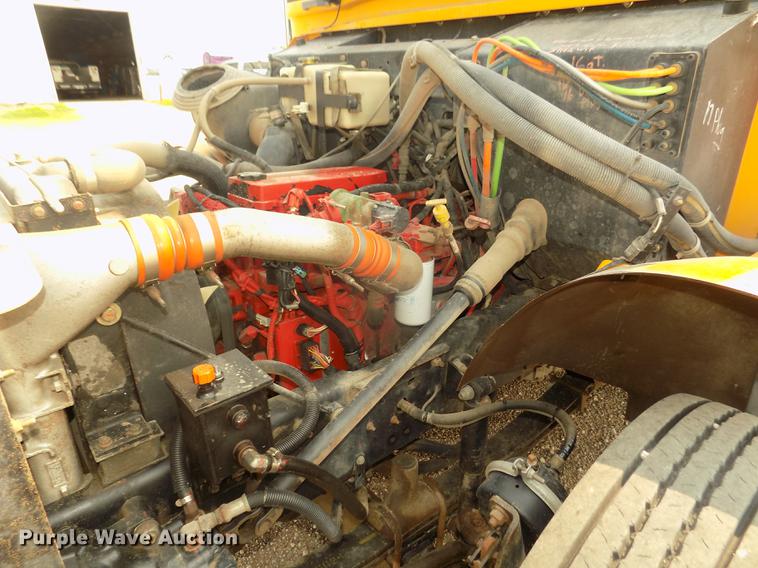 image for item DB8733 2009 Blue Bird Vision CV3011S school bus