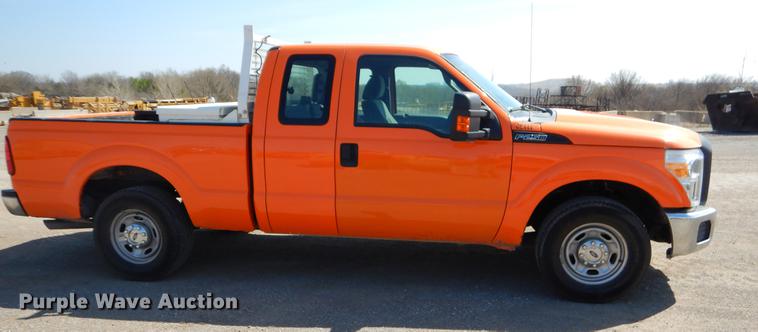 image for item DC2285 2013 Ford F250 Super Duty XL SuperCab pickup truck