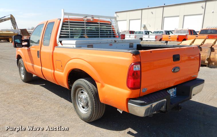 image for item DC2285 2013 Ford F250 Super Duty XL SuperCab pickup truck