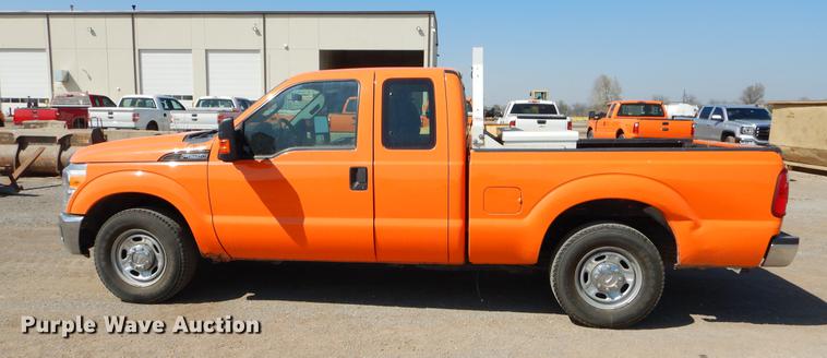 image for item DC2285 2013 Ford F250 Super Duty XL SuperCab pickup truck