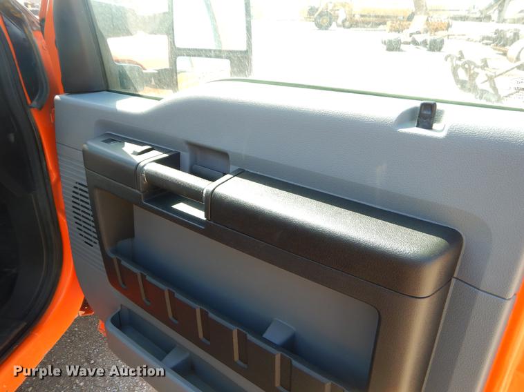 image for item DC2285 2013 Ford F250 Super Duty XL SuperCab pickup truck