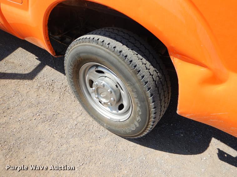 image for item DC2285 2013 Ford F250 Super Duty XL SuperCab pickup truck